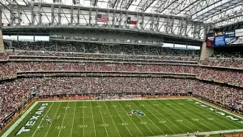 薩爾茨堡1-1戰平拜仁慕尼黑，歐冠16強首戰萊萬無射門，科曼扳平關鍵球