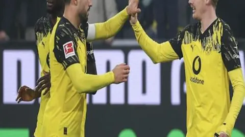 【热血周五，亚洲杯U23季军悬念揭晓！谁将问鼎荣耀巅峰？】